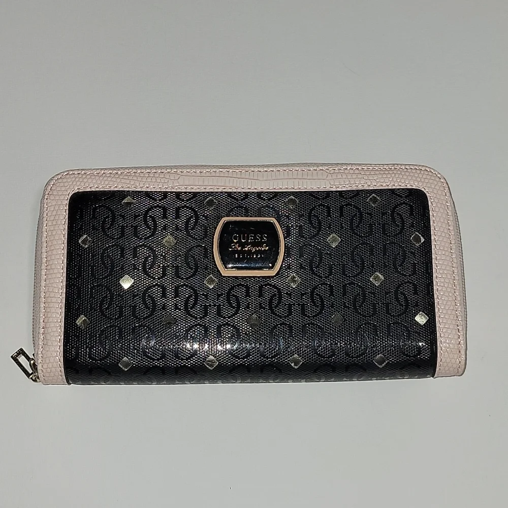 GUESS wallet in pink & black NWOT